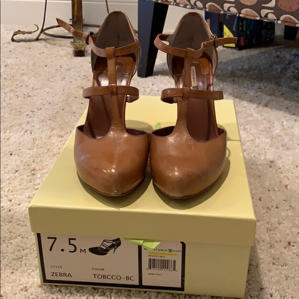 Maryjane inspired pumps
